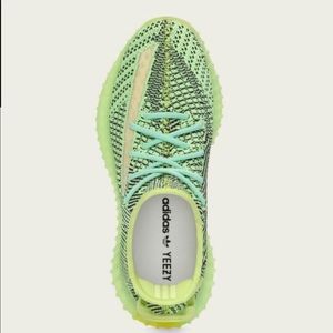 SOLD!!Yeezy Boost 350 V2 Yeezy Reel Non Reflective